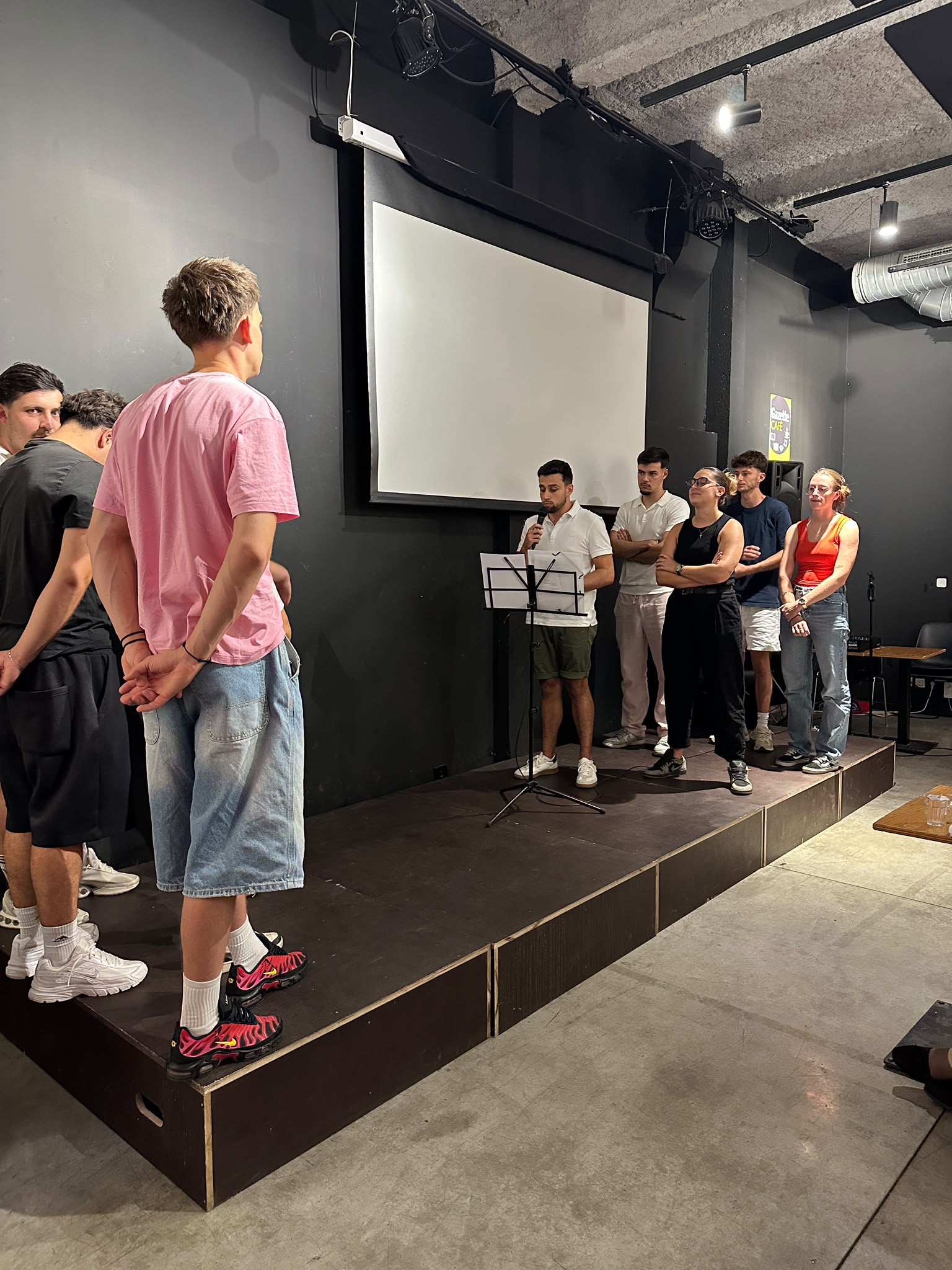 Concours d'éloquence AMOS Business School, prise de parole sur scène